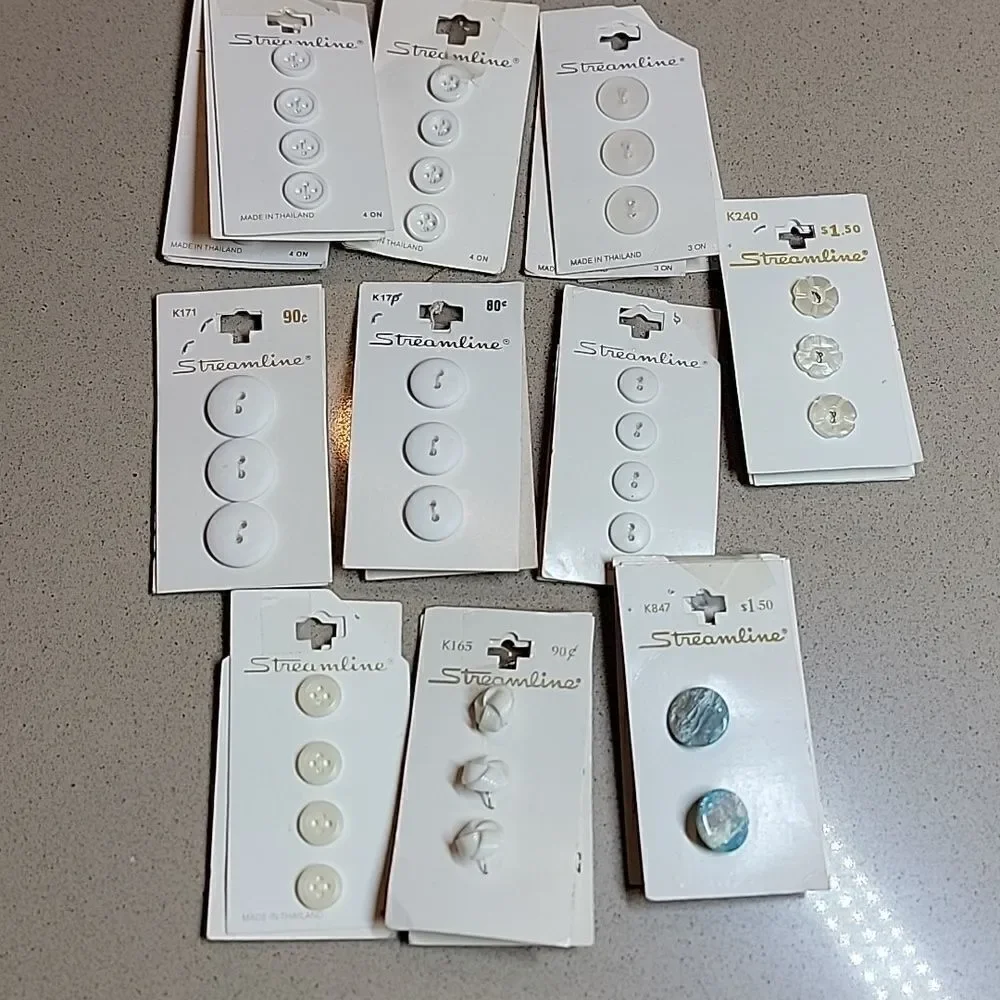 Streamline Vintage Assorted Buttons